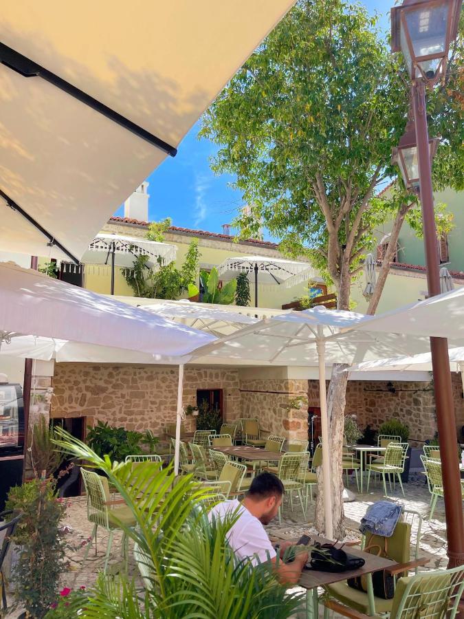 Vlorë Bohemian Boutique Suites מראה חיצוני תמונה