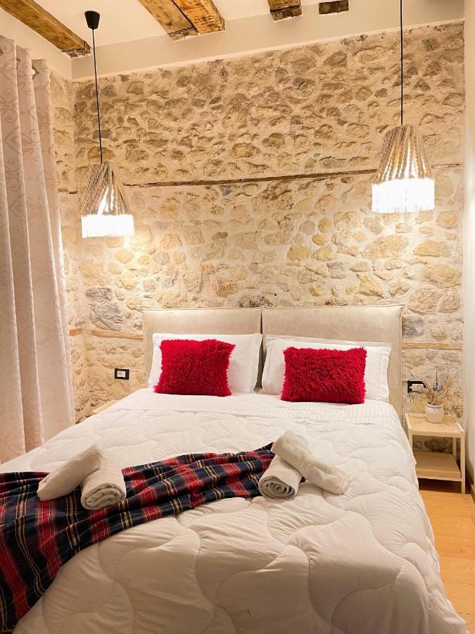 Vlorë Bohemian Boutique Suites מראה חיצוני תמונה